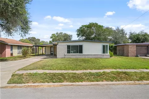 1514 E Johnston Ave, Kingsville, TX 78363