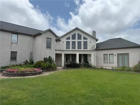 1845 Caribbean Dr, Corpus Christi, TX 78418