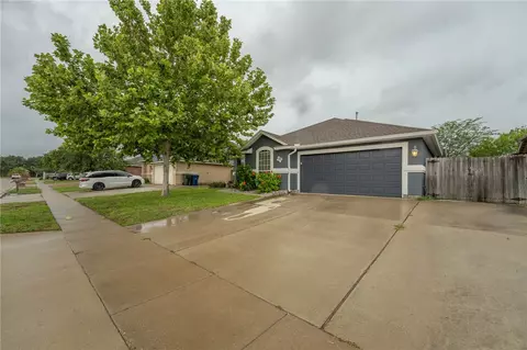 3826 Holland Dr, Corpus Christi, TX 78418