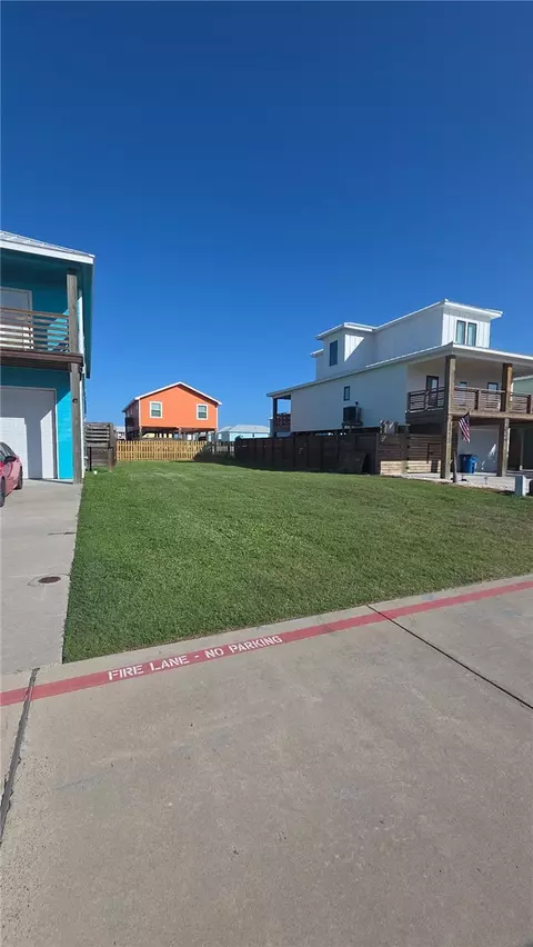338 Paradise Pointe Dr, Port Aransas, TX 78373