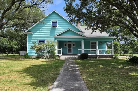 143 Austwell Rd, Tivoli, TX 77990