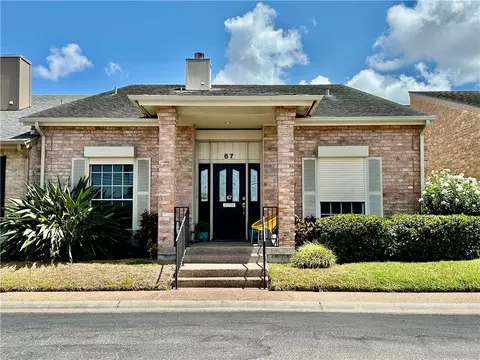 67 Lake Shore Dr, Corpus Christi, TX 78413