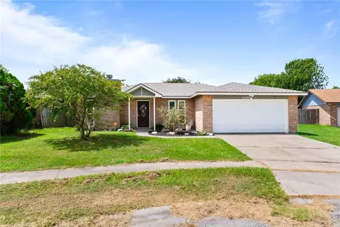 2329 Redwood Ln, Ingleside, TX 78362