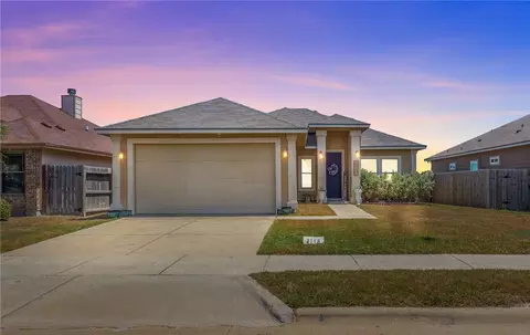 2118 Retta Dr, Corpus Christi, TX 78418