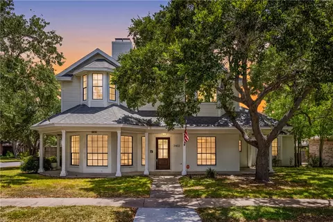 7402 Lugano Dr, Corpus Christi, TX 78413
