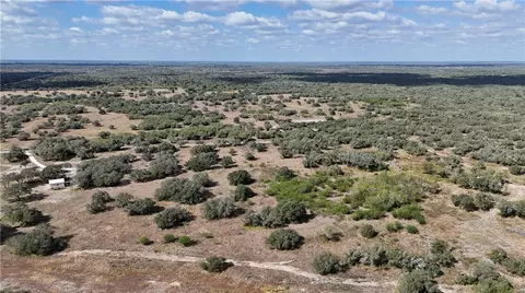 000 Highway 202- Tract 25, Refugio, TX 78377 photo 4