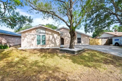 1806 Brazos Dr, Corpus Christi, TX 78412