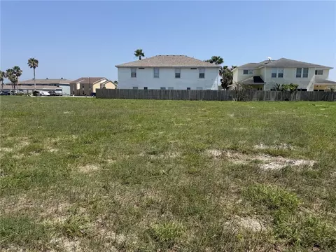 13989 Ports O Call Dr, Corpus Christi, TX 78418