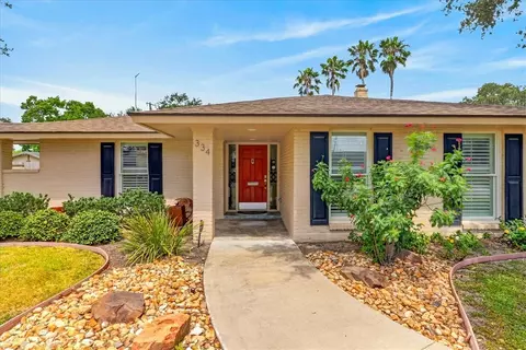 334 Cape Cod Dr, Corpus Christi, TX 78412