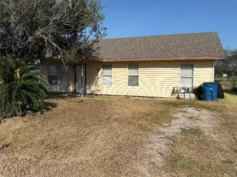 Exterior - 106 Marilyn Dr, Gregory, TX 78359 photo 2 of 3