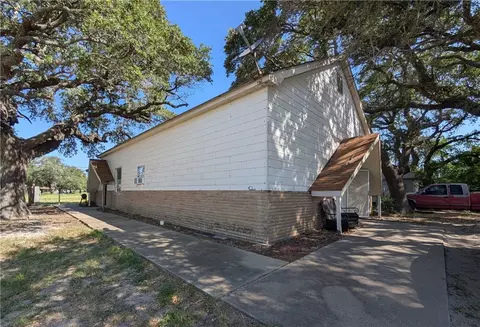 1060 S Whitney St, Aransas Pass, TX 78336