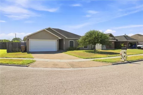 3614 Topaz Ct, Corpus Christi, TX 78414