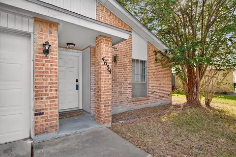 4654 Vail St, Corpus Christi, TX 78413