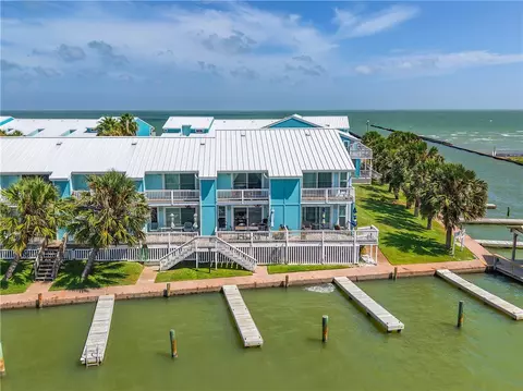 2292 N Fulton Bch #502, Rockport, TX 78382