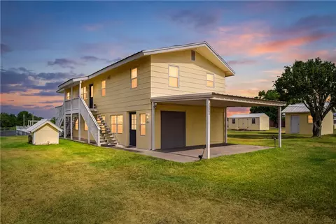 Exterior - 25065 Lakeshore Dr, Mathis, TX 78368 photo 2 of 8