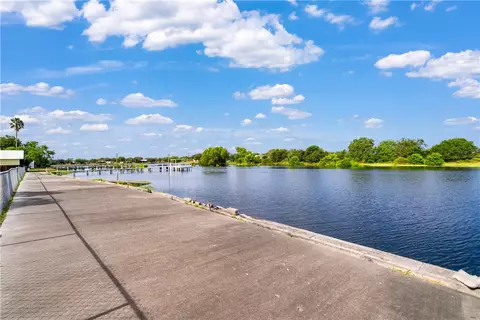 View/Area - 25065 Lakeshore Dr, Mathis, TX 78368 photo 4 of 9