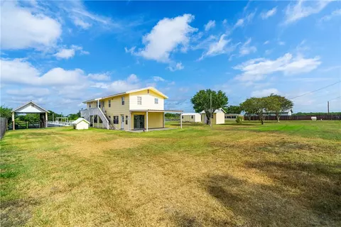 Exterior - 25065 Lakeshore Dr, Mathis, TX 78368 photo 1 of 8