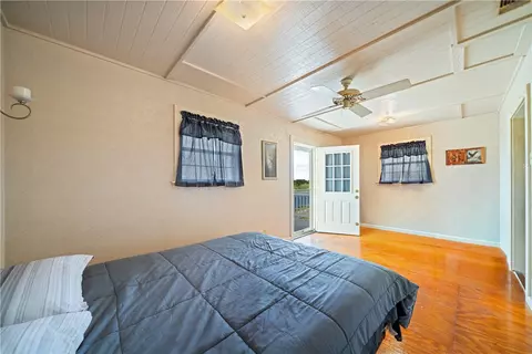 Bedroom - 25065 Lakeshore Dr, Mathis, TX 78368 photo 1 of 3
