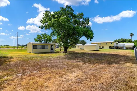 Exterior - 25065 Lakeshore Dr, Mathis, TX 78368 photo 4 of 8