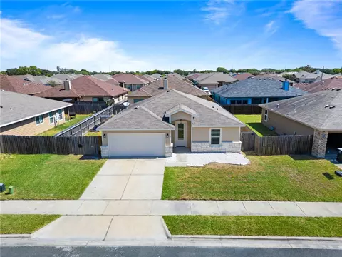 1110 Fallow Ln, Corpus Christi, TX 78418
