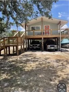 210 Danforth St, Woodsboro, TX 78393