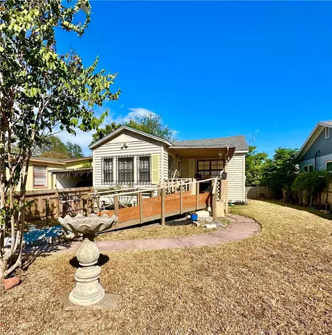 4946 Brandesky Dr, Corpus Christi, TX 78415