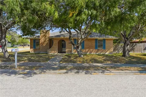2007 Memorial Pkwy, Portland, TX 78374