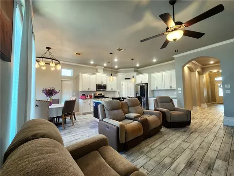 7529 Krypton Dr, Corpus Christi, TX 78414