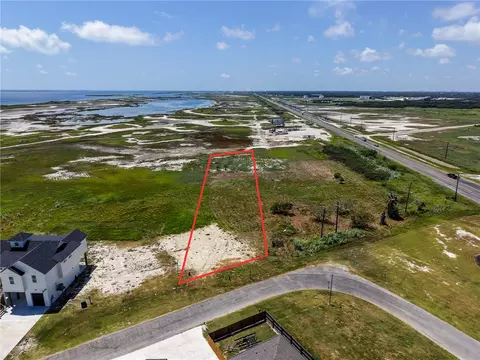 101 Port Saint Claire, Aransas Pass, TX 78336