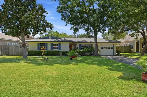 843 S Lamont St, Aransas Pass, TX 78336