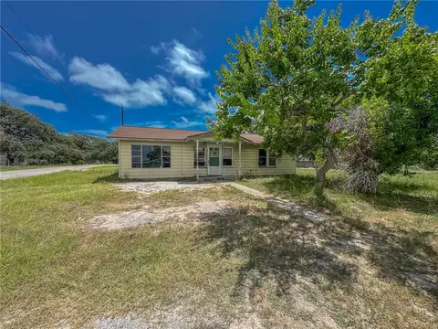 1882 Elizabeth St, Ingleside, TX 78362