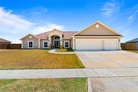2026 Hyacinth Dr, Corpus Christi, TX 78413