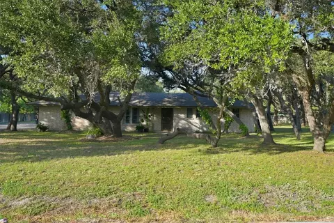 1829 12th St, Ingleside, TX 78362