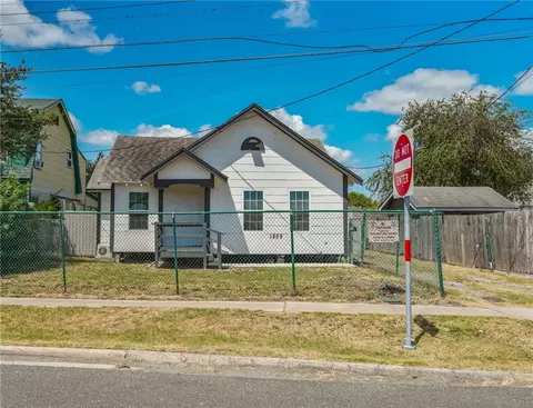 1209 17th St, Corpus Christi, TX 78405