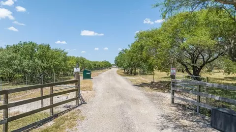 9223 County Road 2249, Sinton, TX 78387