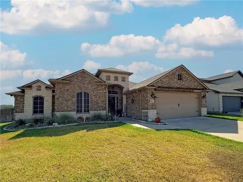 102 Chiman Dr, Portland, TX 78374