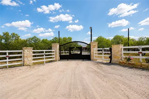 2325 E Highway 285, Falfurrias, TX 78355
