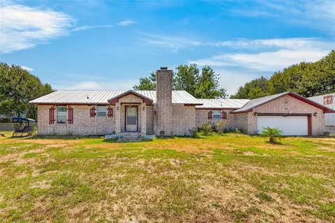90 Fisher Rd, Port Lavaca, TX 77979