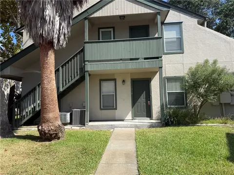 302 Saint Andrews St #101E, Rockport, TX 78382