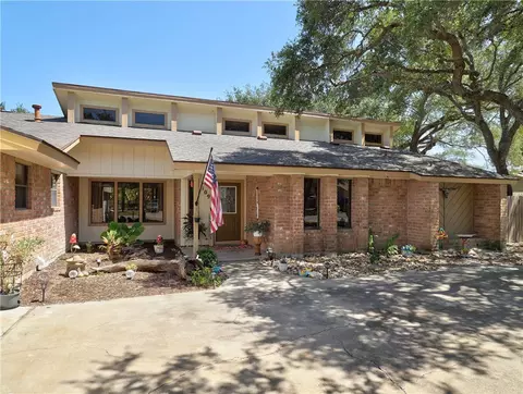 109 Wehring Ln, Ingleside, TX 78362