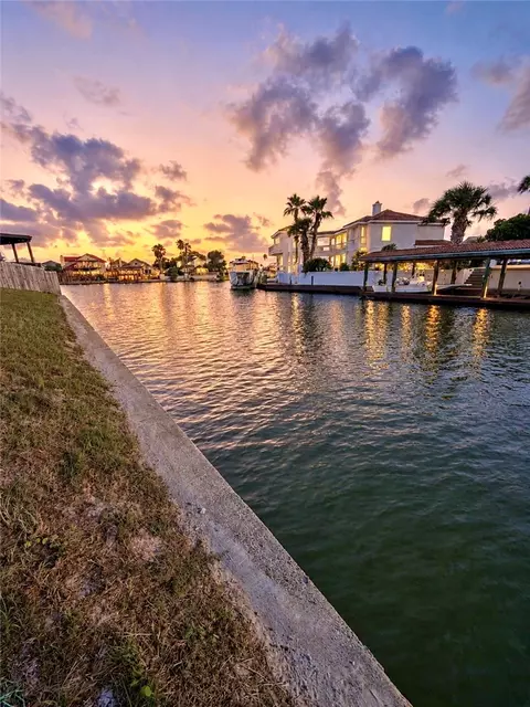 13806 Gunwale Dr, Corpus Christi, TX 78418