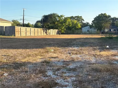 2717 Johanna St, Corpus Christi, TX 78415