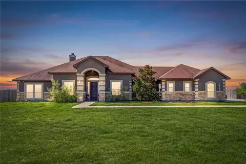 6718 Wesley Way, Corpus Christi, TX 78415