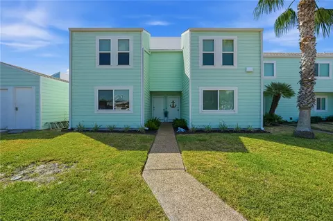 406 Nassau Dr #406, Rockport, TX 78382