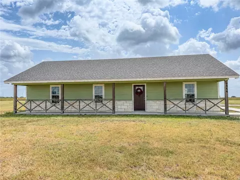 9454 Fm-70, Agua Dulce, TX 78330