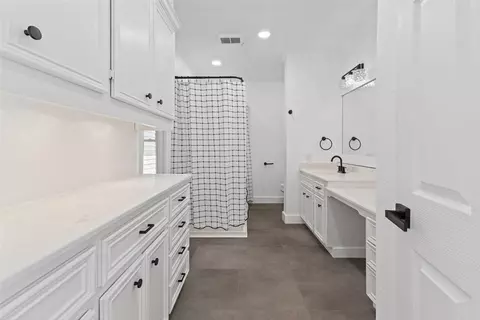 Other - 1024 E Main St, Sinton, TX 78387 photo 5 of 9