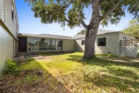 Exterior - 1024 E Main St, Sinton, TX 78387 photo 9 of 9