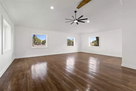 Living - 1024 E Main St, Sinton, TX 78387 photo 1 of 11
