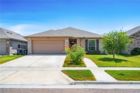 2210 Spoonbill Dr, Corpus Christi, TX 78414
