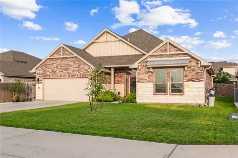 7622 Dr Hector P Garcia Dr, Corpus Christi, TX 78414